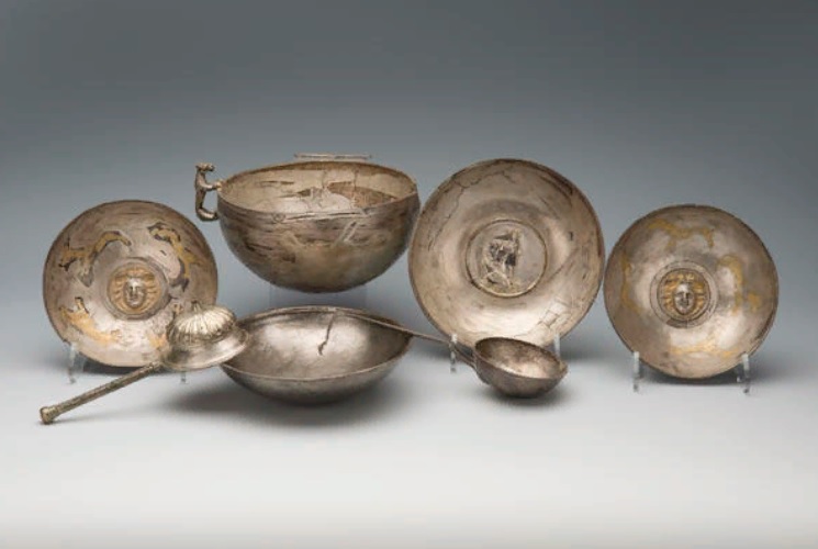 Серебряный сервиз (I в. н.э.) Серебряный сервиз (I в. н.э.)