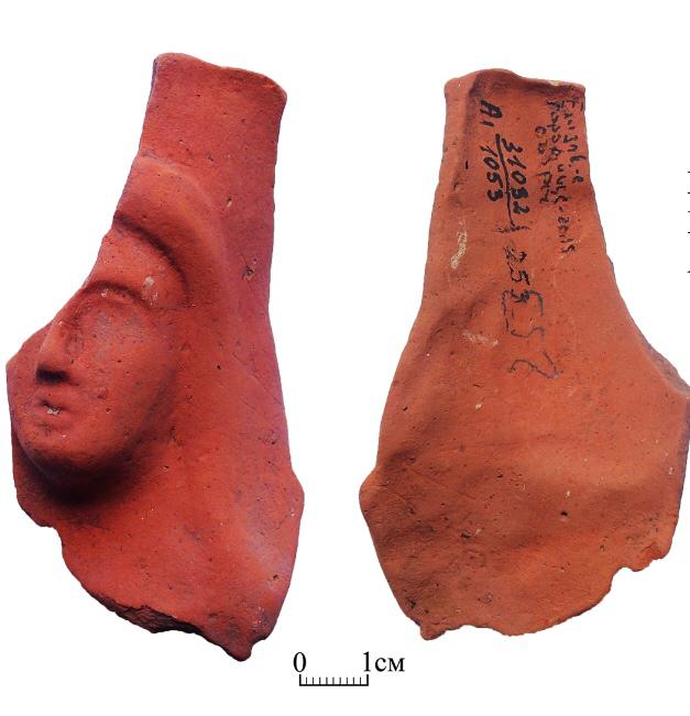 Фрагмент протомы. Елизаветовское городище, сборы 2015 г. (из фондов АМЗ) Фрагмент протомы. Елизаветовское городище, раскопки 2015 г. (из фондов АМЗ)